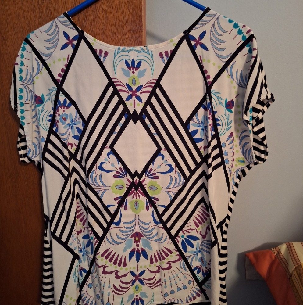 Cynthia Rowley Black and Blue Graphic Short Sleeve Blouse Size L